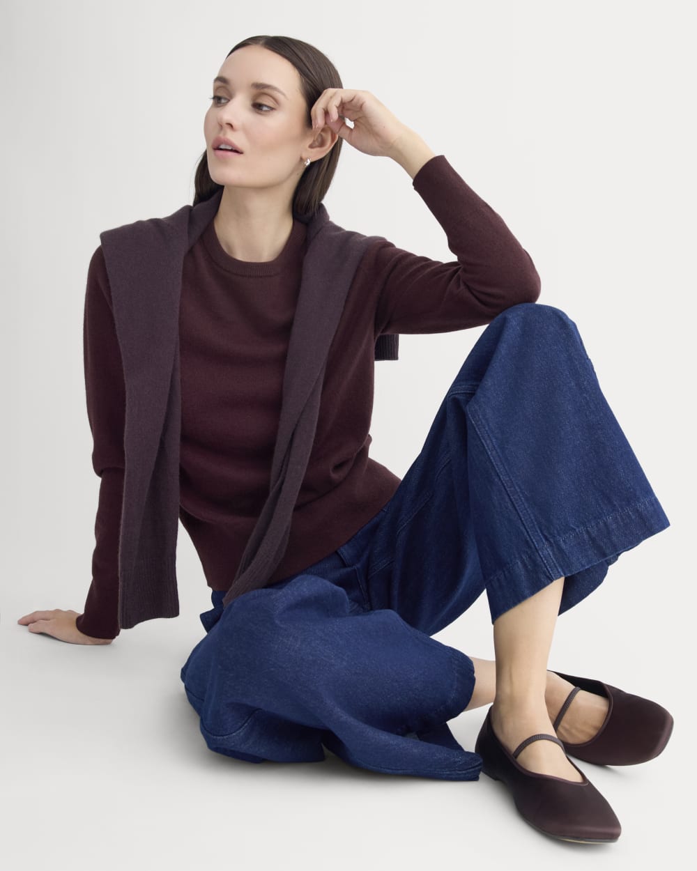 womens-cashmere-slim-crew-sweater-wine | primary