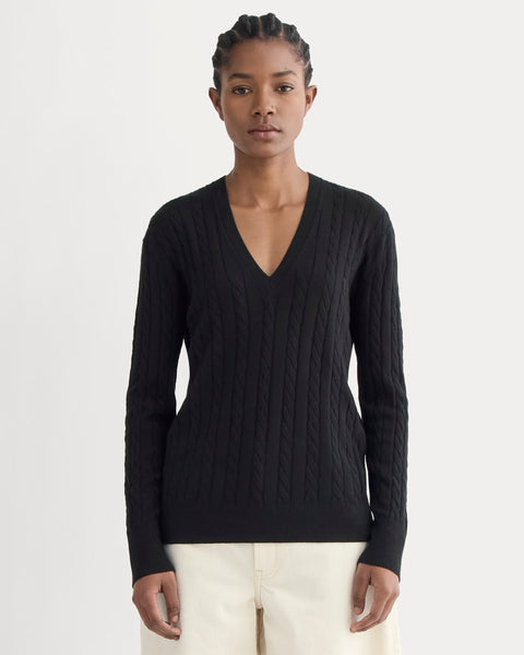 The Cable V-Neck in Cotton Cashmere | Black – Everlane