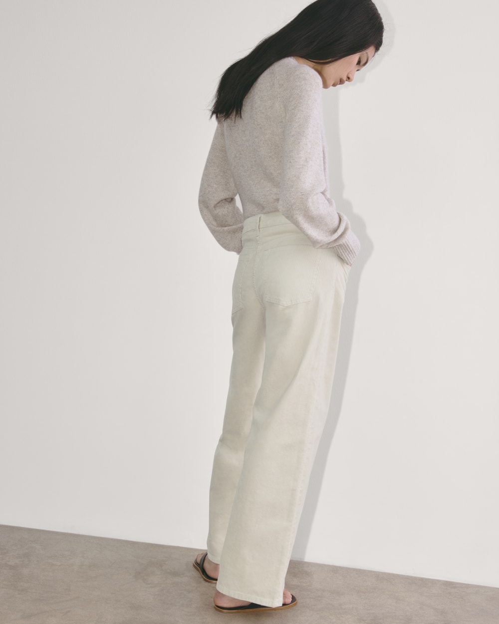 The Mid-Way Pant in Corduroy | Sandstone – Everlane