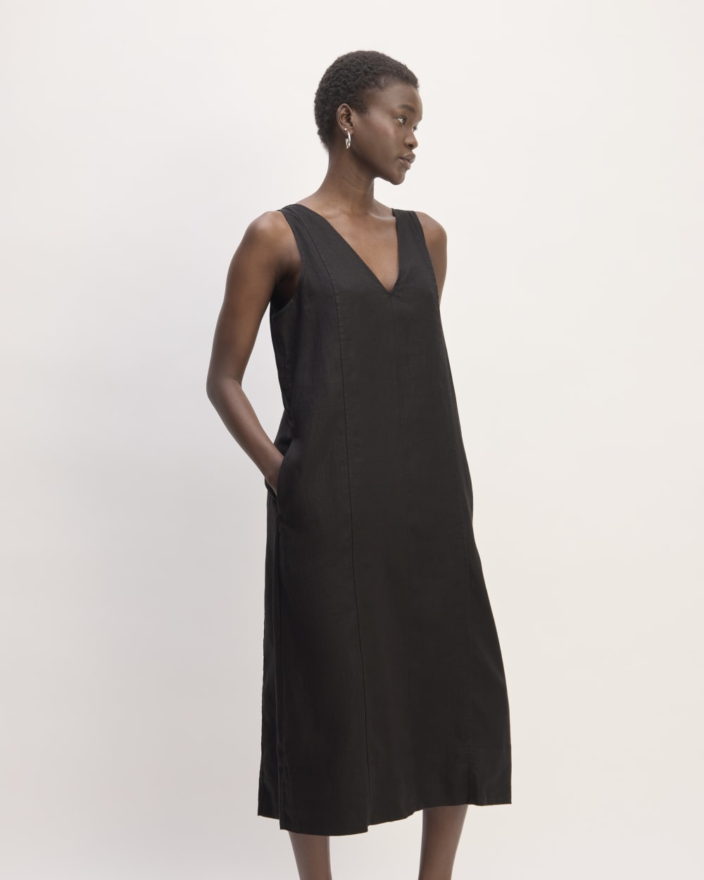 The Linen V-Neck Midi Dress | Black – Everlane