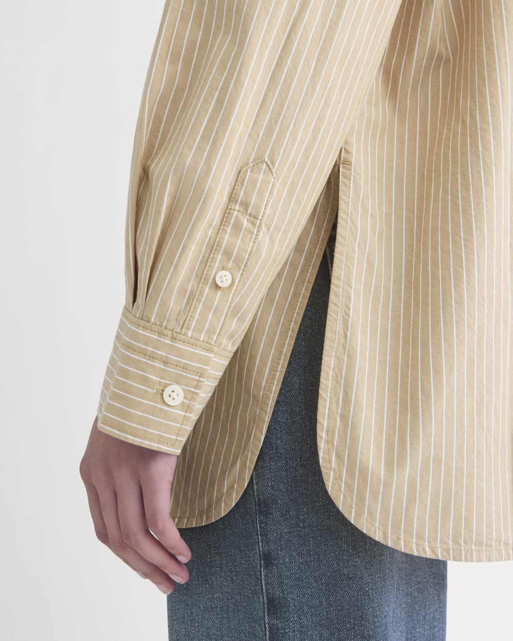 セオリー 24SS BRISTOL COTTON CUFF DT BOMBER The Boyfriend Shirt in Ultrasoft Cotton | Tiger's Eye