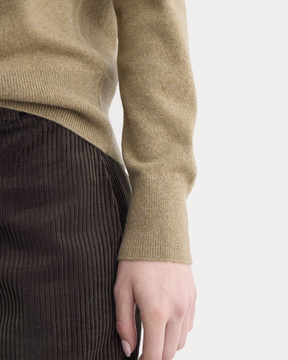 womens-cashmere-slim-crew-sweater-toast