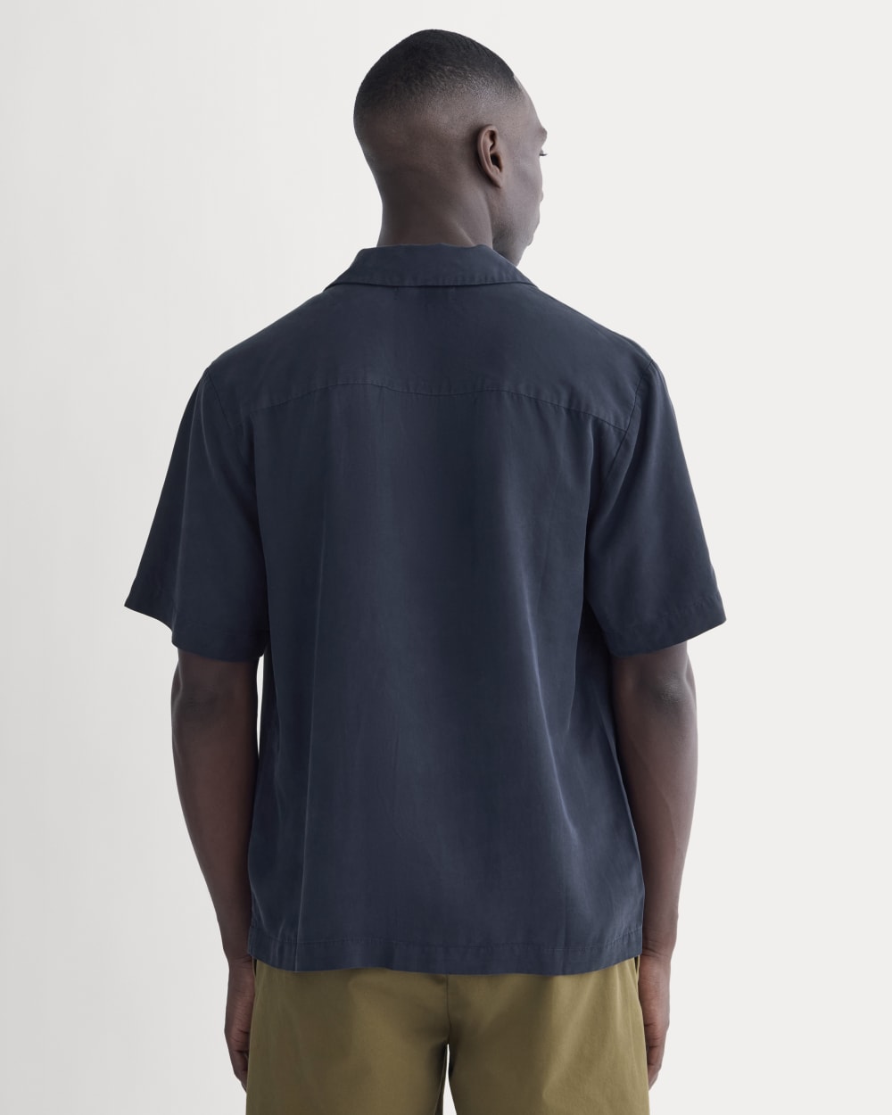 mens-resort-shirt-butterlite-navy