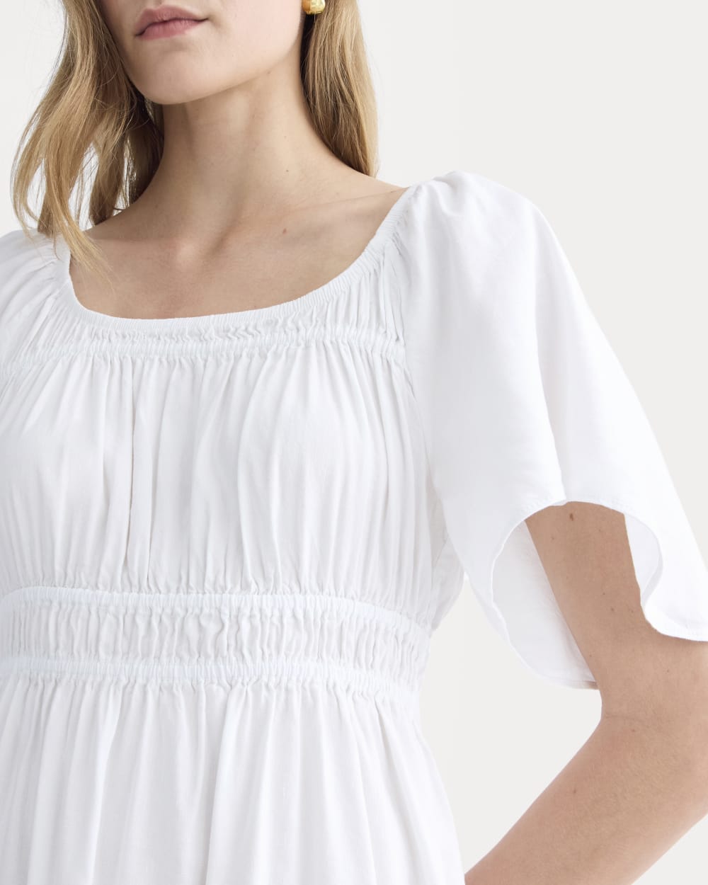 The Flutter-Sleeve Dress in Stretch Linen | White Everlane The Flutter-Sleeve Dress in Stretch Linen | White Everlane