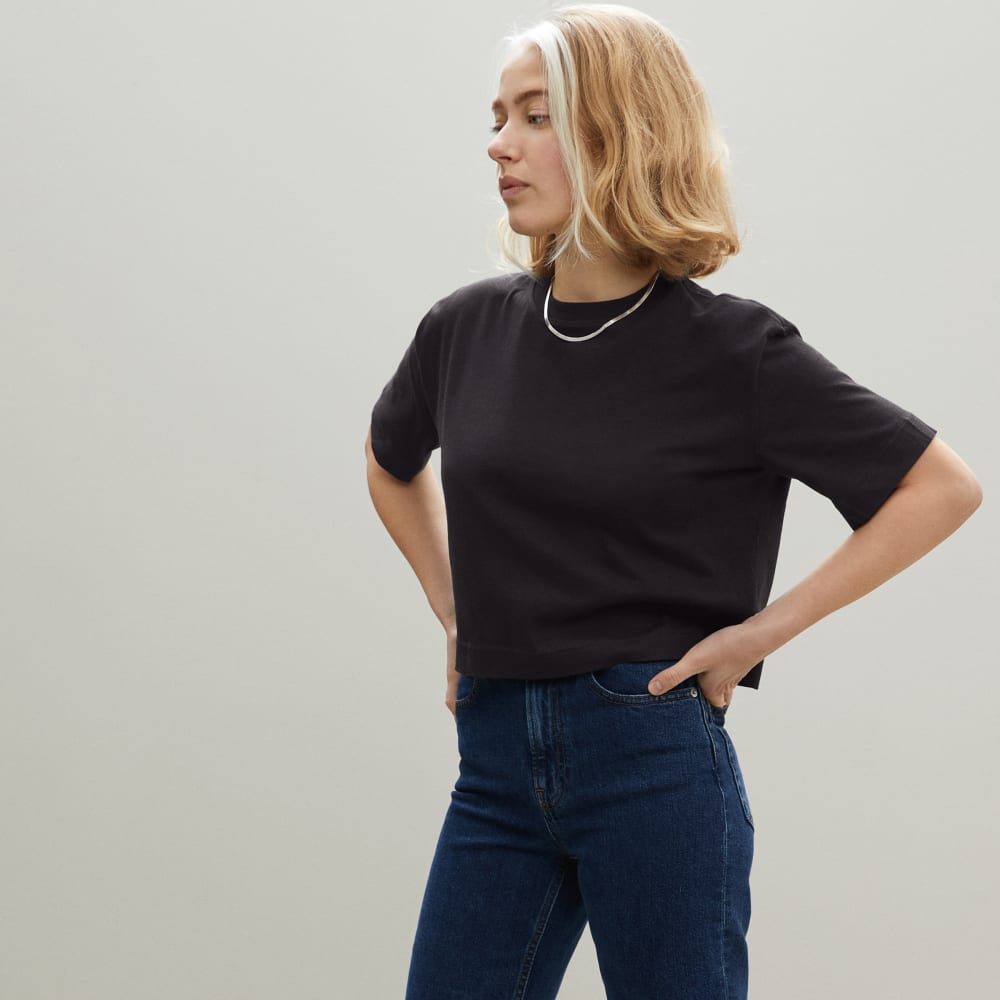 womens-organic-cotton-cropped-tee-black | primary