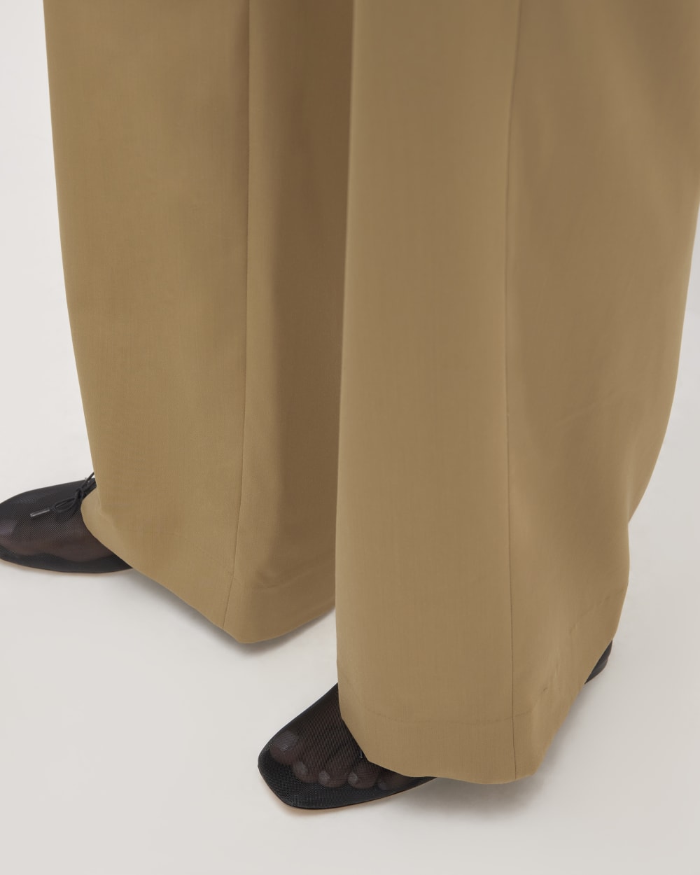 womens-italian-wool-drape-pant-dark-camel