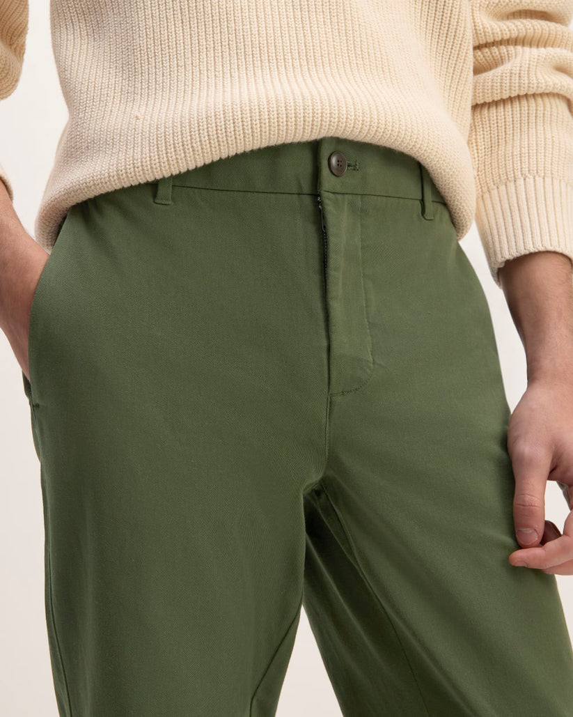 The Performance Chino | Uniform | Deep Moss Green | Slim – Everlane