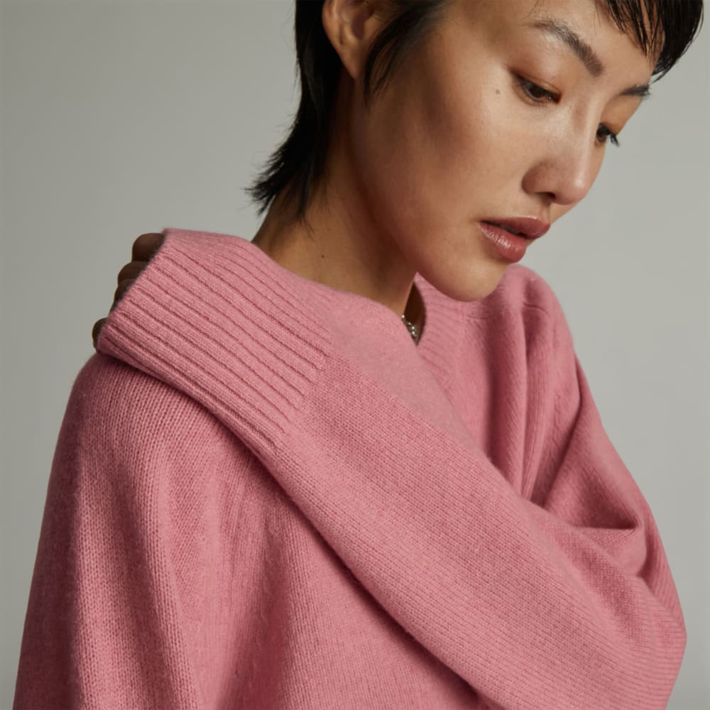 womens-recashmere-cropped-crew-sweater-bubblegum | alt