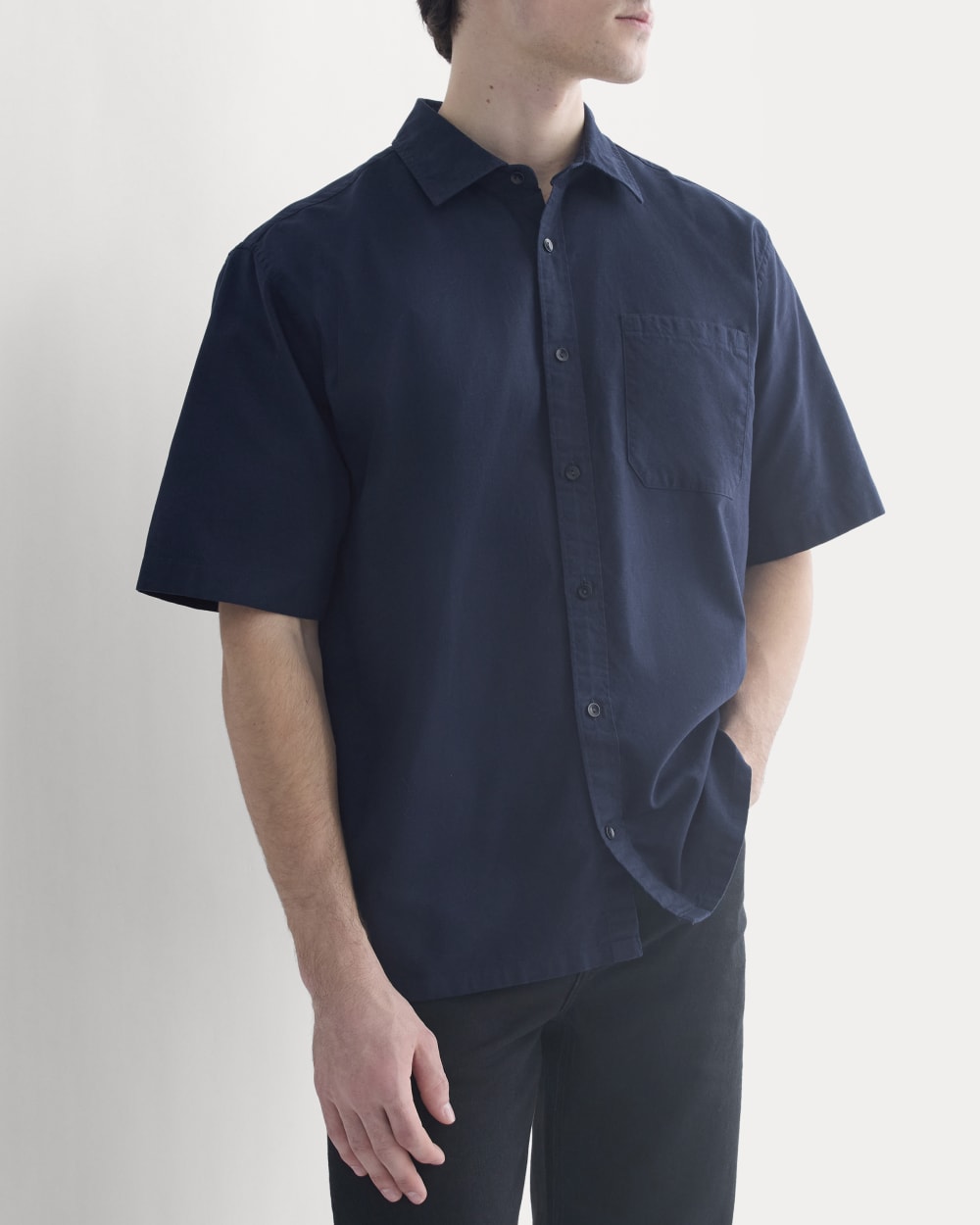 mens-lightweight-short-sleeve-oxford-navy