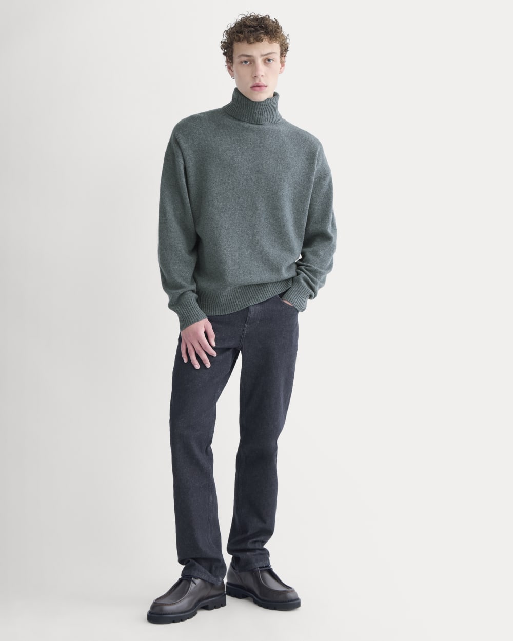mens-luxe-merino-relaxed-turtleneck-heather-midnight-navy