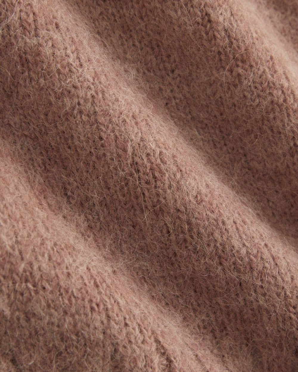 High V Cropped Cardigan in Alpaca | Heather Ash Rose – Everlane