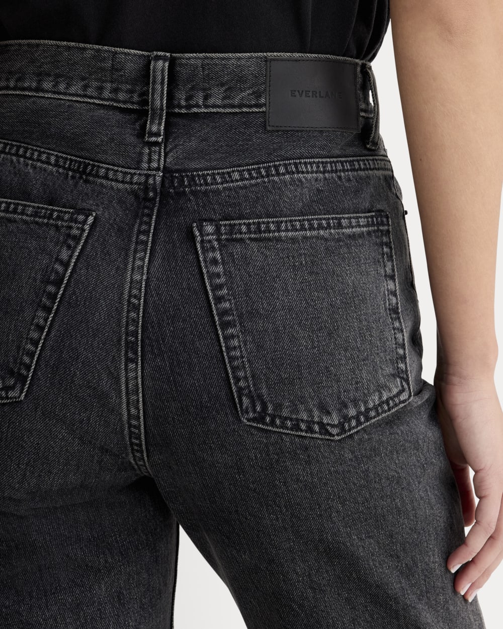 womens-90s-cheeky-straight-jean-ank-wshdblk