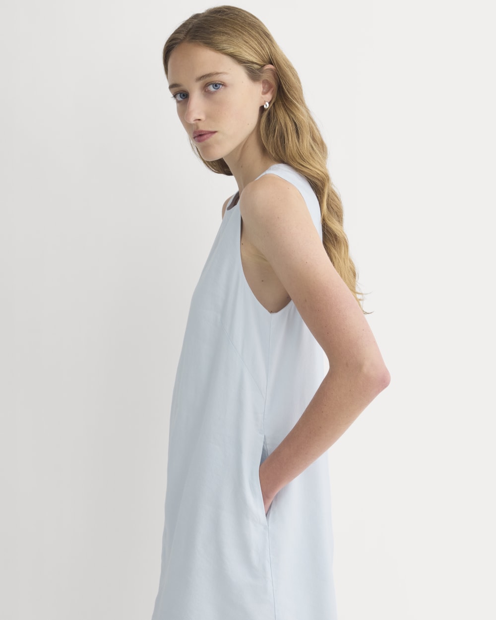 womens-shift-dress-in-stretch-linen-skywriting