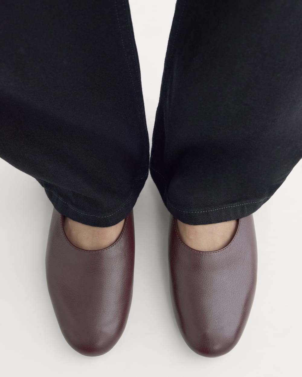 The Day Glove | Burgundy – Everlane