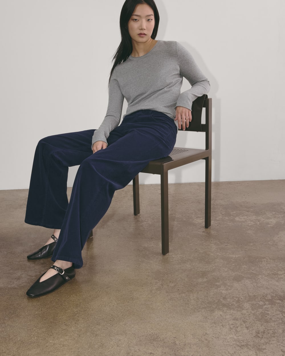 womens-crew-cotton-cashmere-heather-charcoal