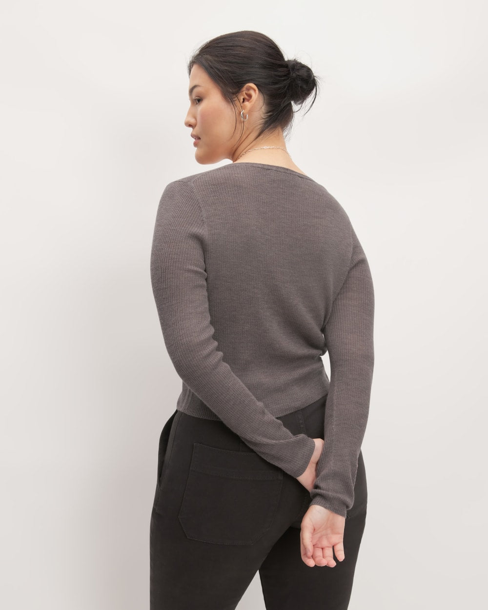 The Cardigan in Ultrasoft Merino | Heather Cocoa – Everlane