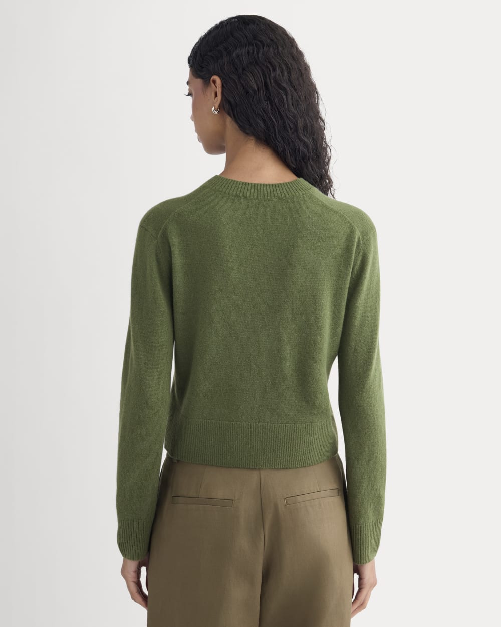 Cashmere Cropped High-V Sweater | Forest Green – Everlane