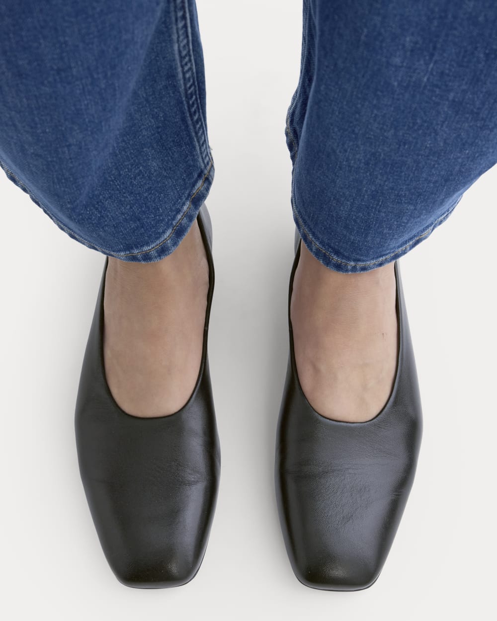 Gallery Square-Toe Flat | Black – Everlane