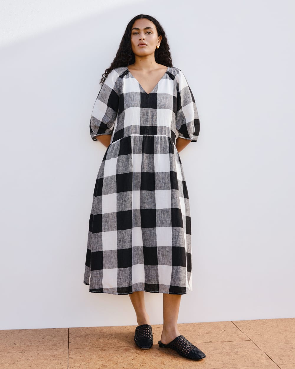 womens-linen-oversized-puff-sleeve-dress-bone-black-check