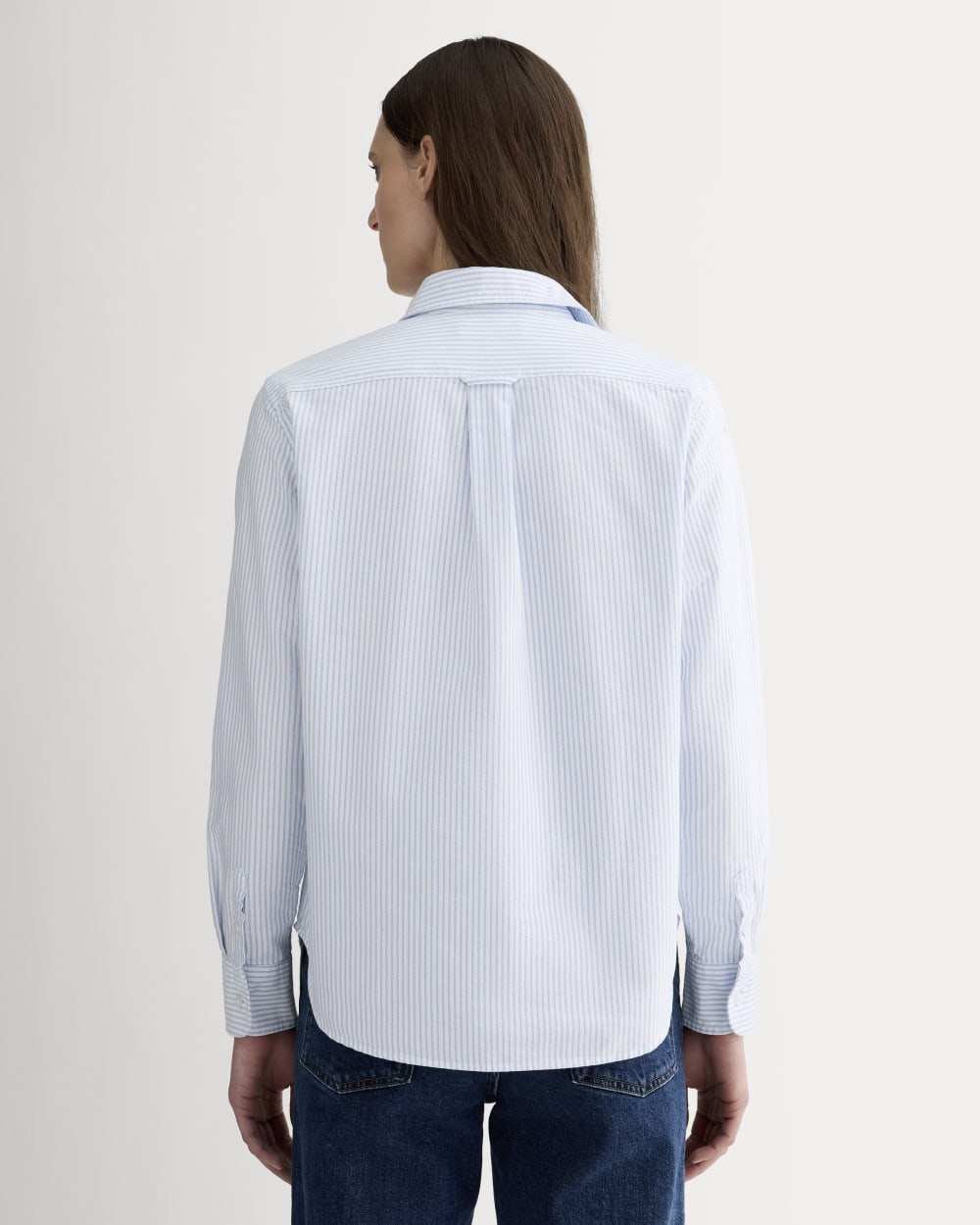 womens-relaxed-oxford-shirt-white-blue