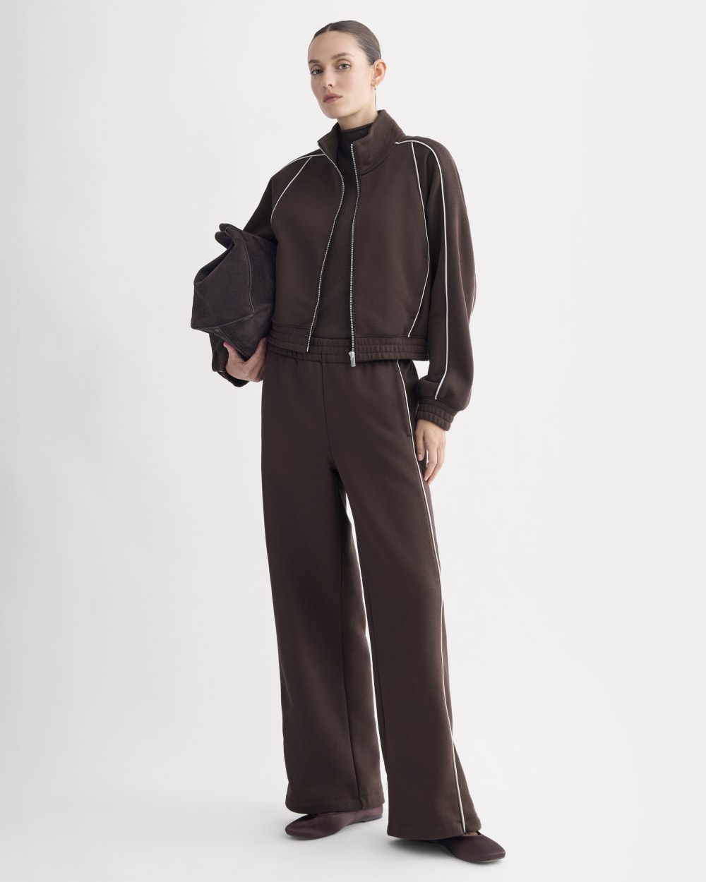 womens-luxe-fleece-track-pant-dark-chocolate | primary
