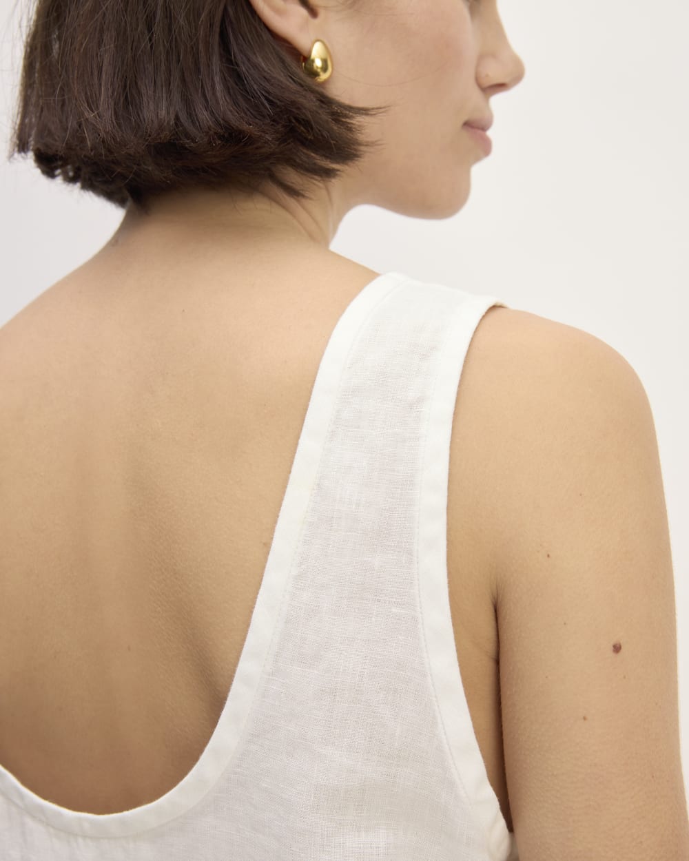 womens-linen-scoop-neck-tank-white