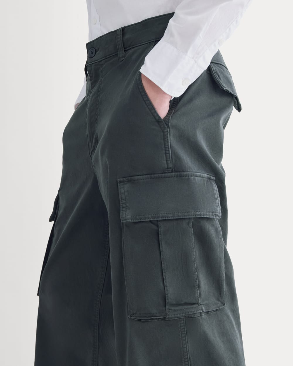 90s Baggy Cargo Pant | Washed Black – Everlane