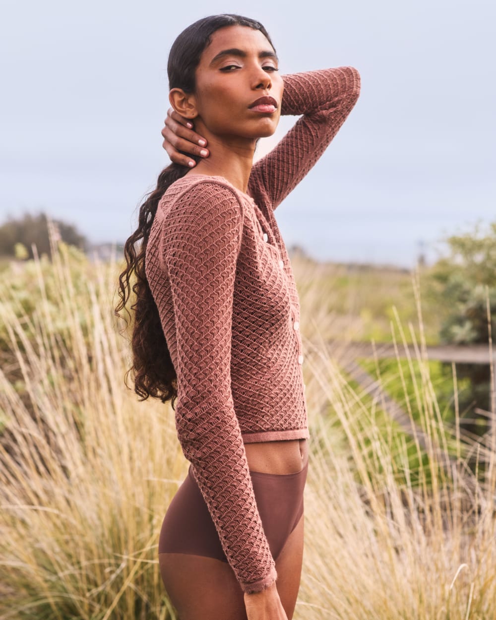 womens-renew-invisible-hipster-darktan | editorial