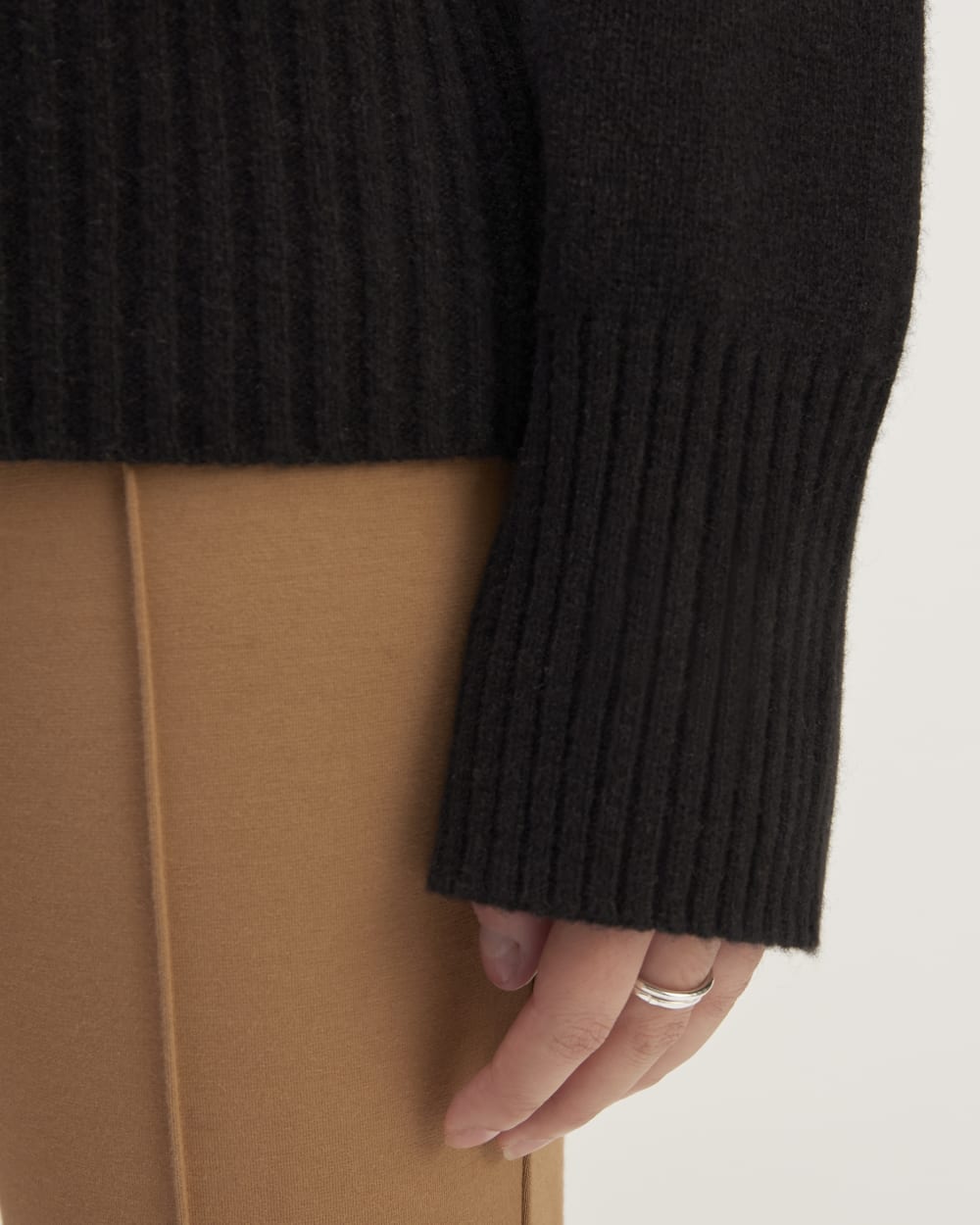 womens-recashmere-oversized-turtleneck-black