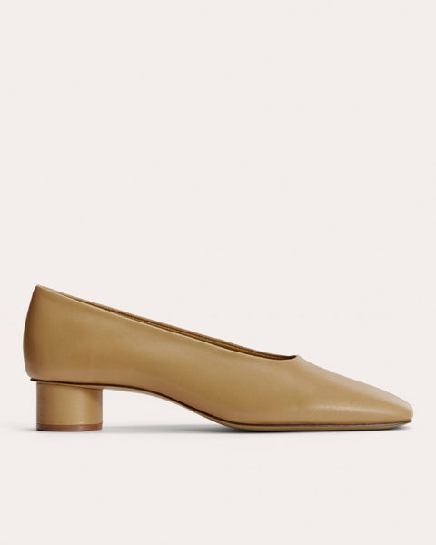 The Gallery Pump | Light Taupe – Everlane