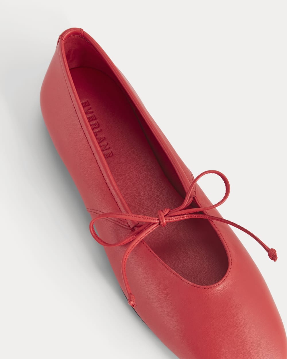 womens-leather-keyhole-flat-classic-red