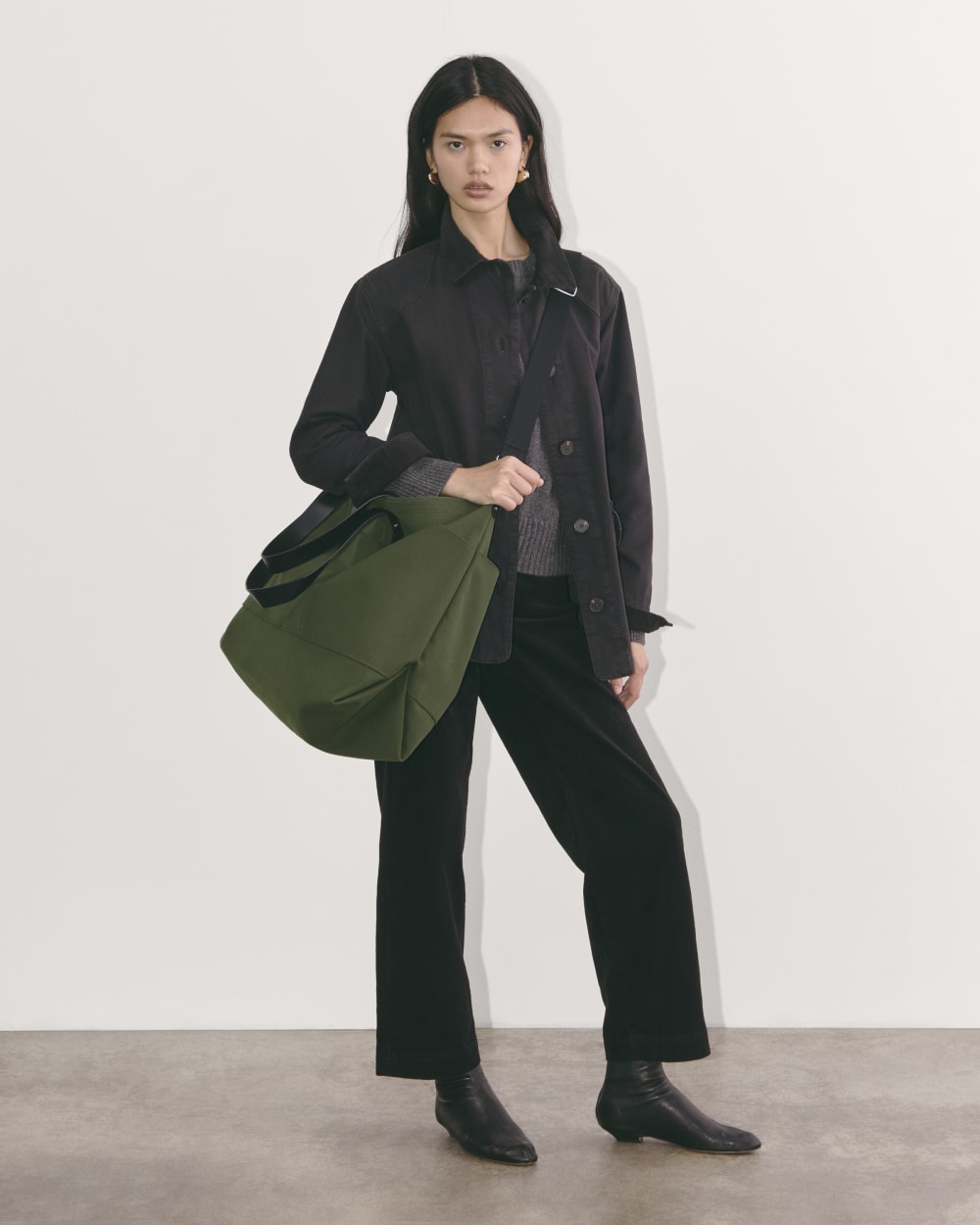 mens-canvas-weekender-dark-forest