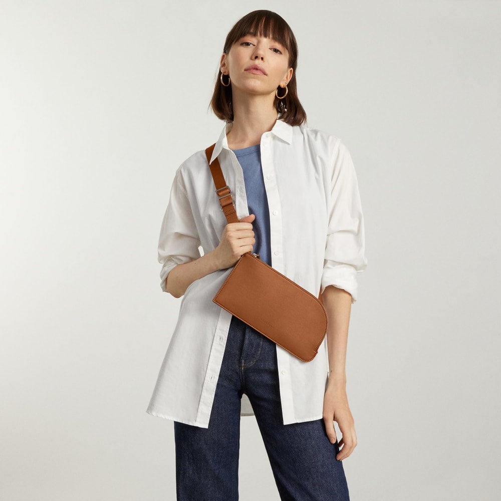 womens-cactus-leather-sling-bag-honey