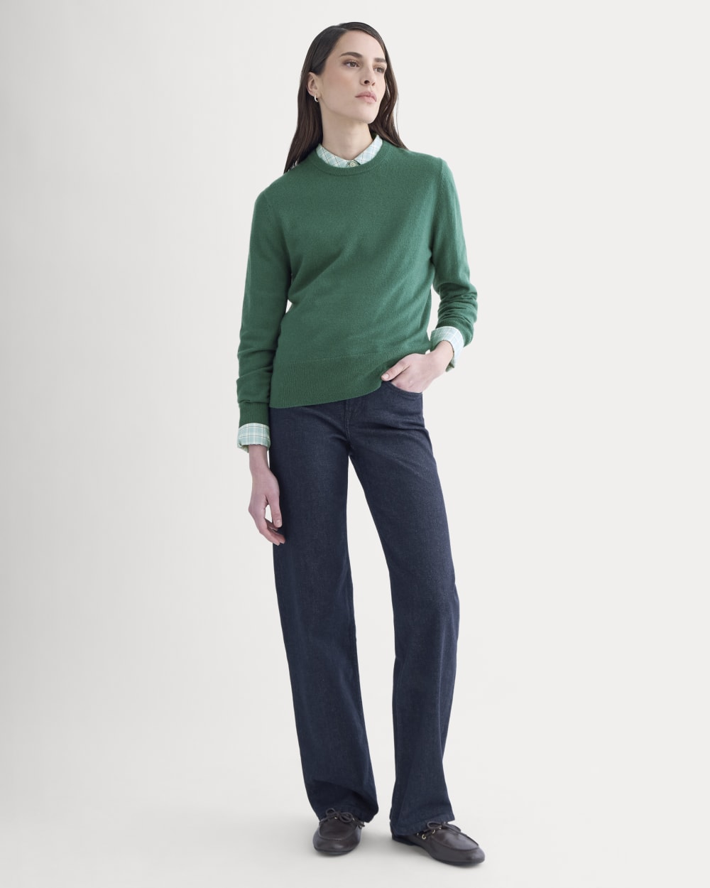 womens-cashmere-slim-crew-sweater-hunter-green