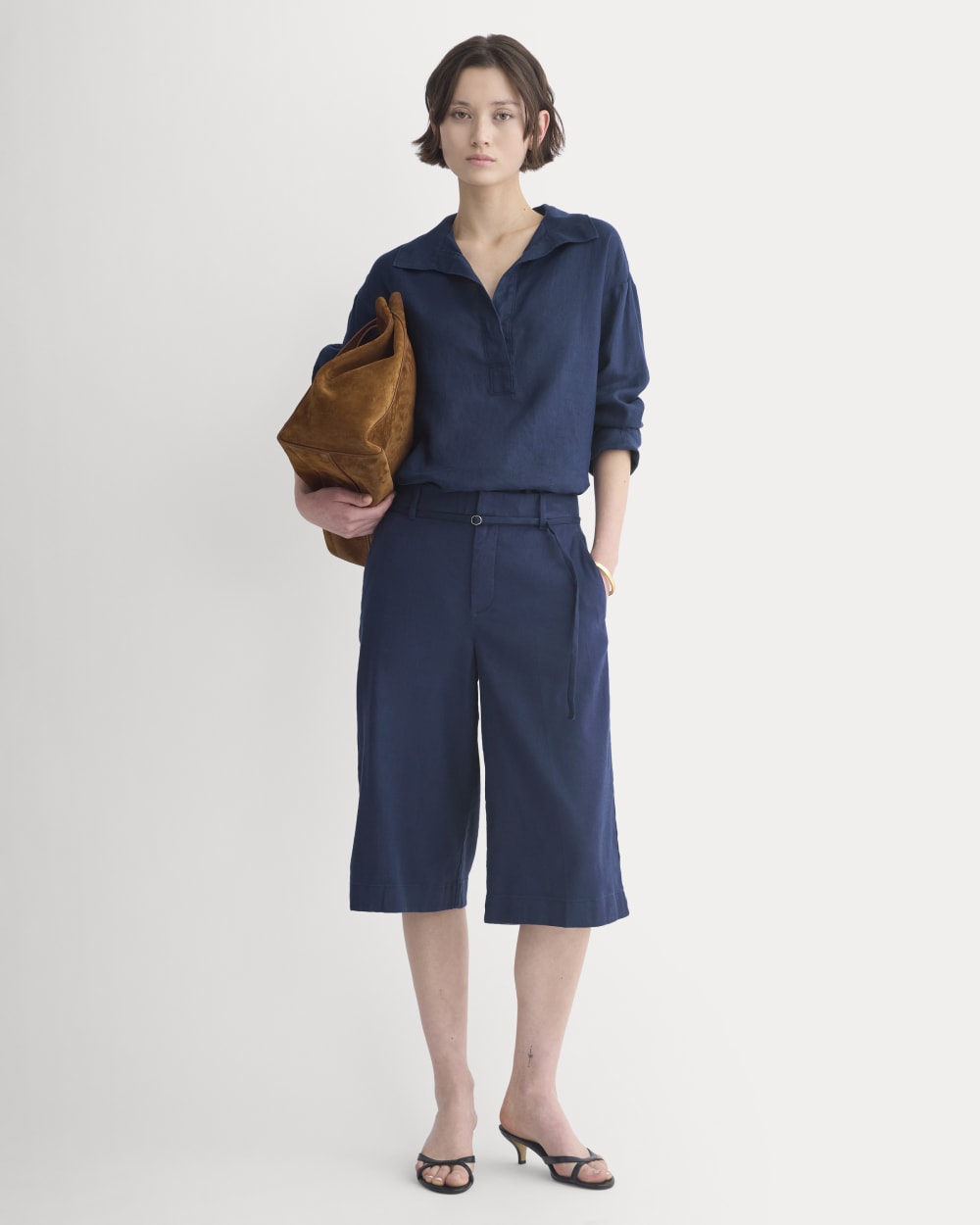 womens-popover-shirt-in-linen-navy