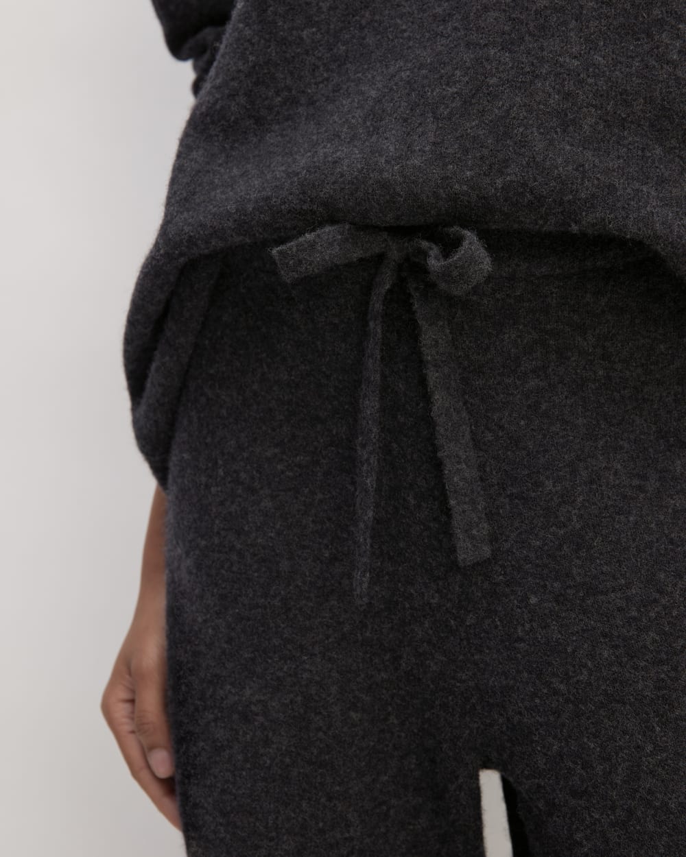 womens-cozy-stretch-sweatpant-charcoal