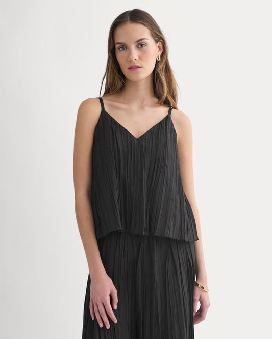 womens-crinkle-trapeze-tank-black | primary