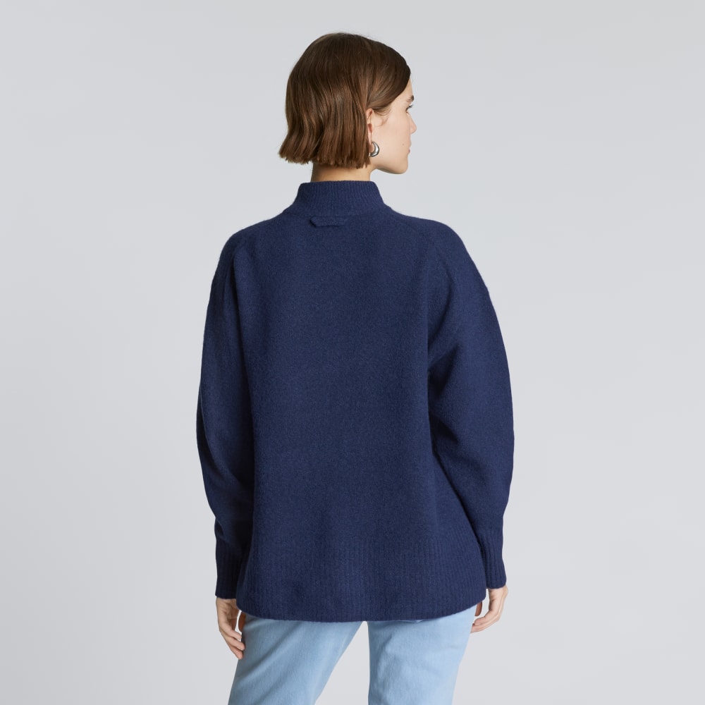 womens-bouncy-wool-sweater-ocean-cavern