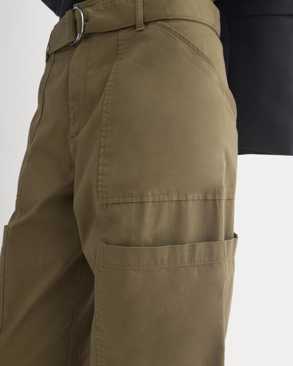 womens-utility-straight-leg-cargo-pant-olive