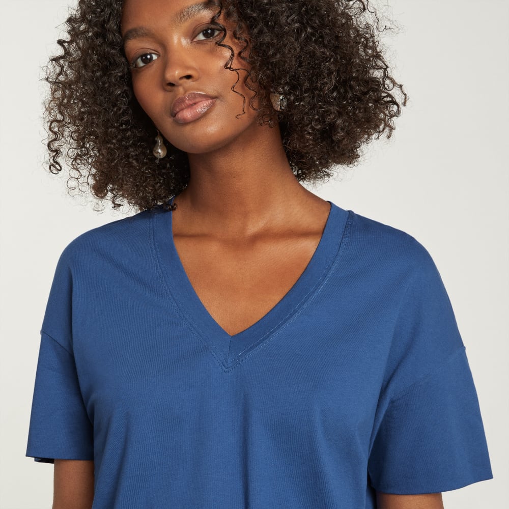 womens-organic-ctn-boxy-v-tee-deep-blue