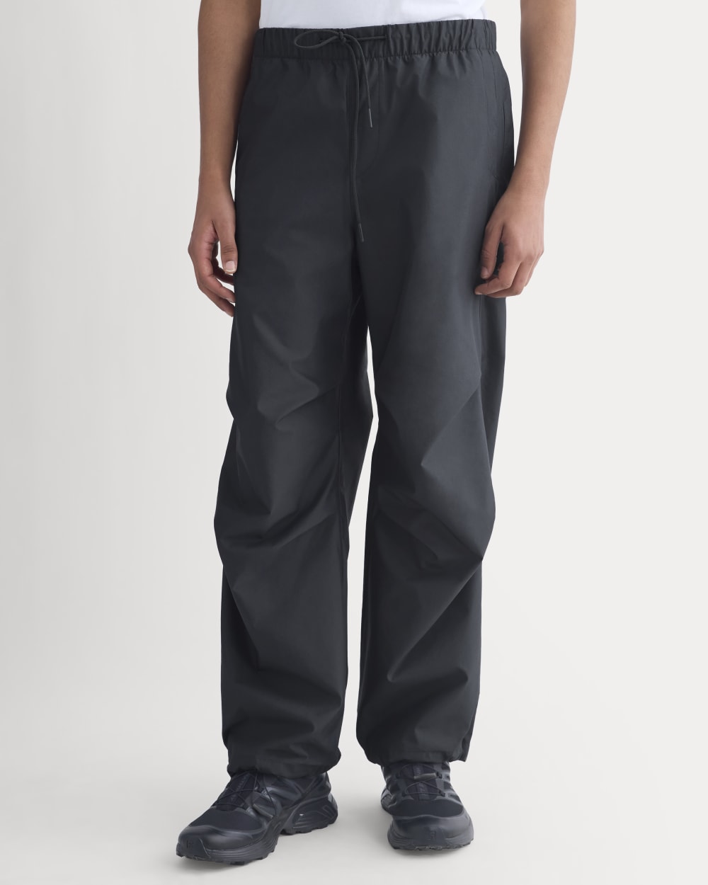 mens-baggy-parachute-pant-washed-black