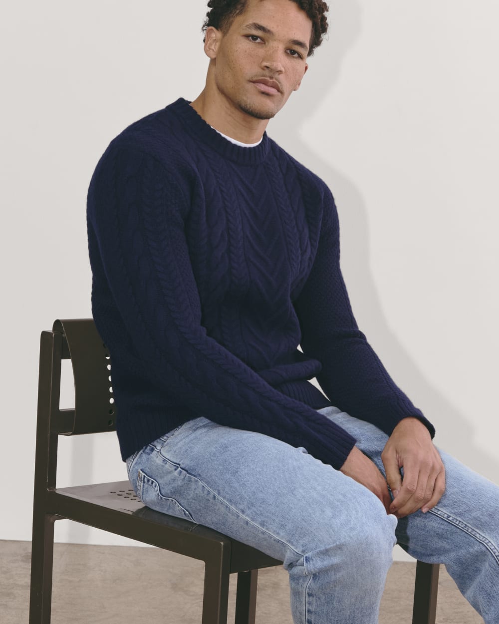 The Felted Merino Cable-Knit Crew | Deep Navy – Everlane