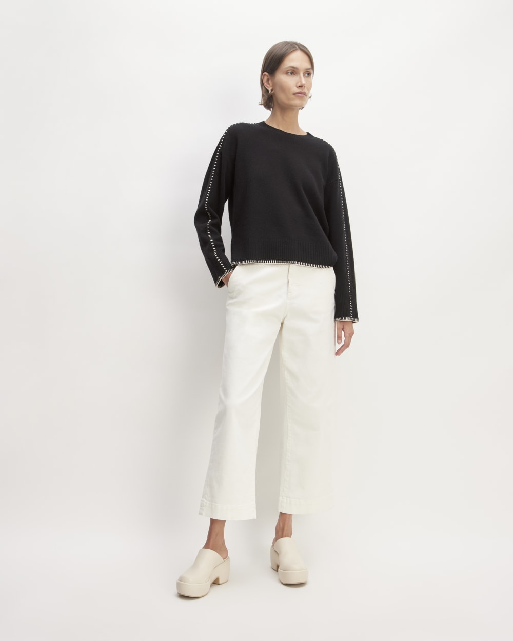 womens-merino-wool-crewneck-black-pale-pink