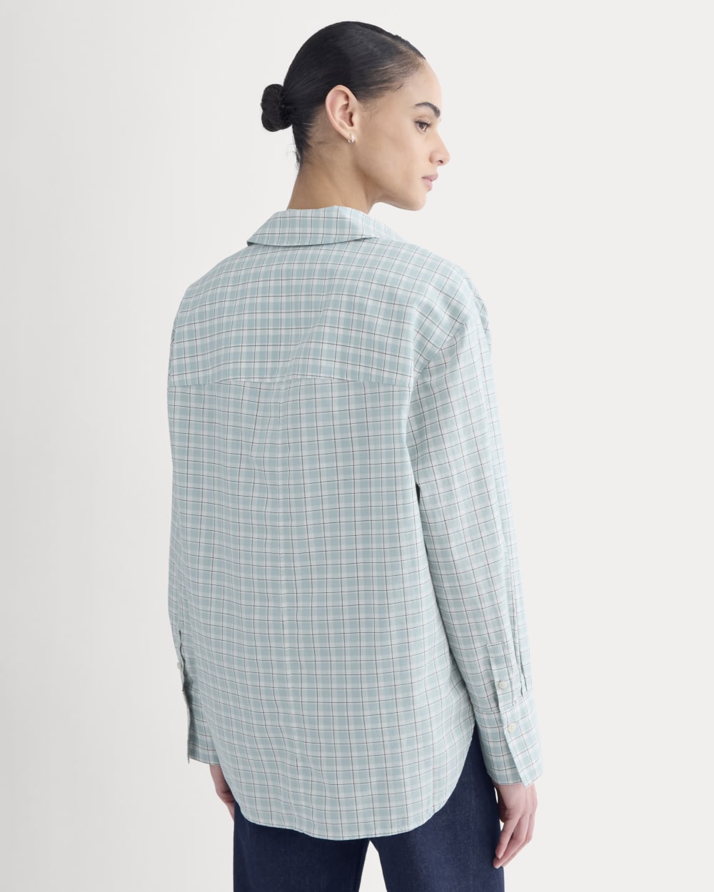 womens-everyday-shirt-in-silky-cotton-gray-mist