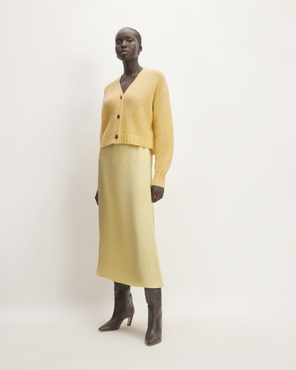 The Alpaca V-Neck Cropped Cardigan | Raffia – Everlane
