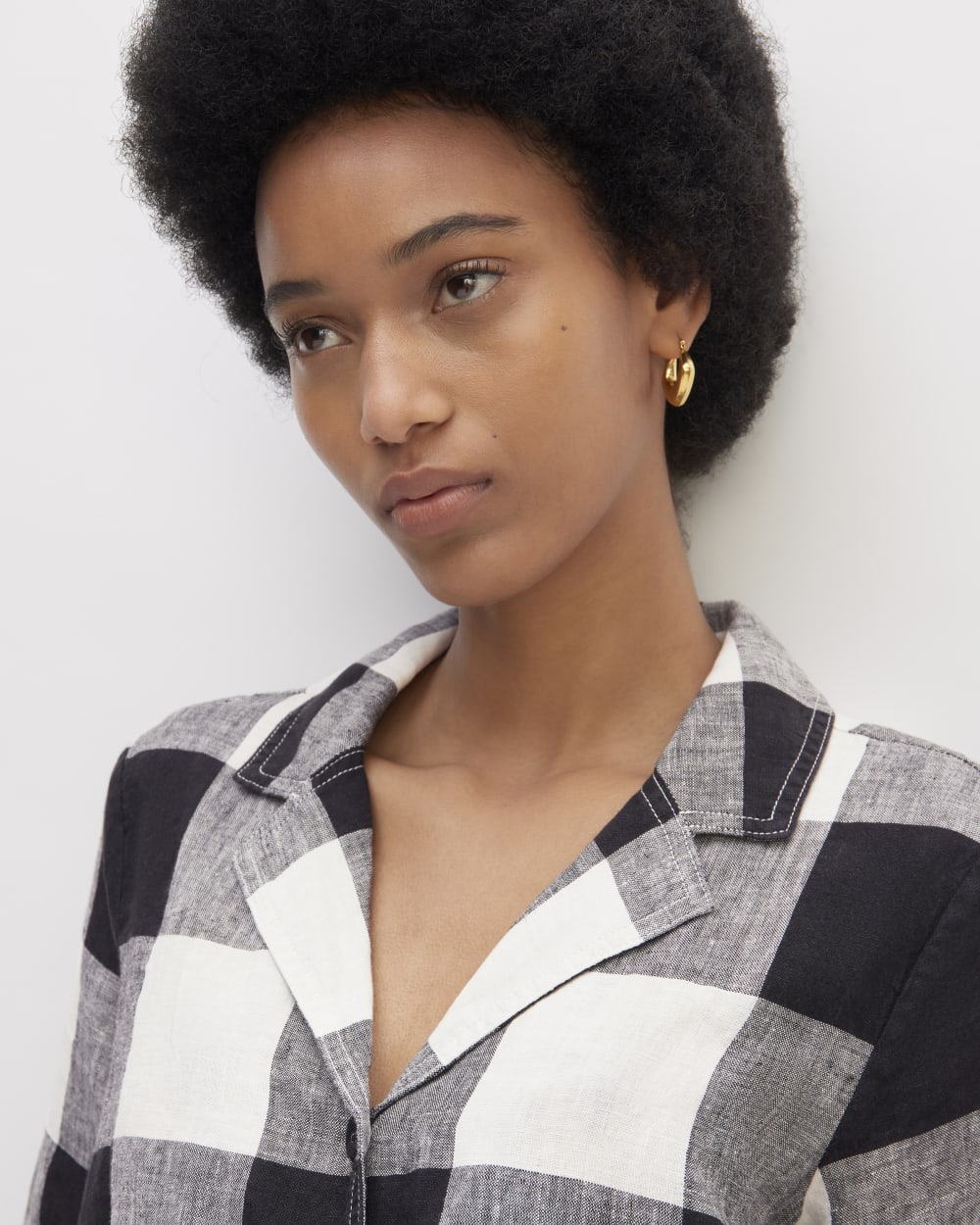 The Shirtdress in Linen | Bone / Black Check Everlane The Shirtdress in Linen | Bone / Black Check Everlane