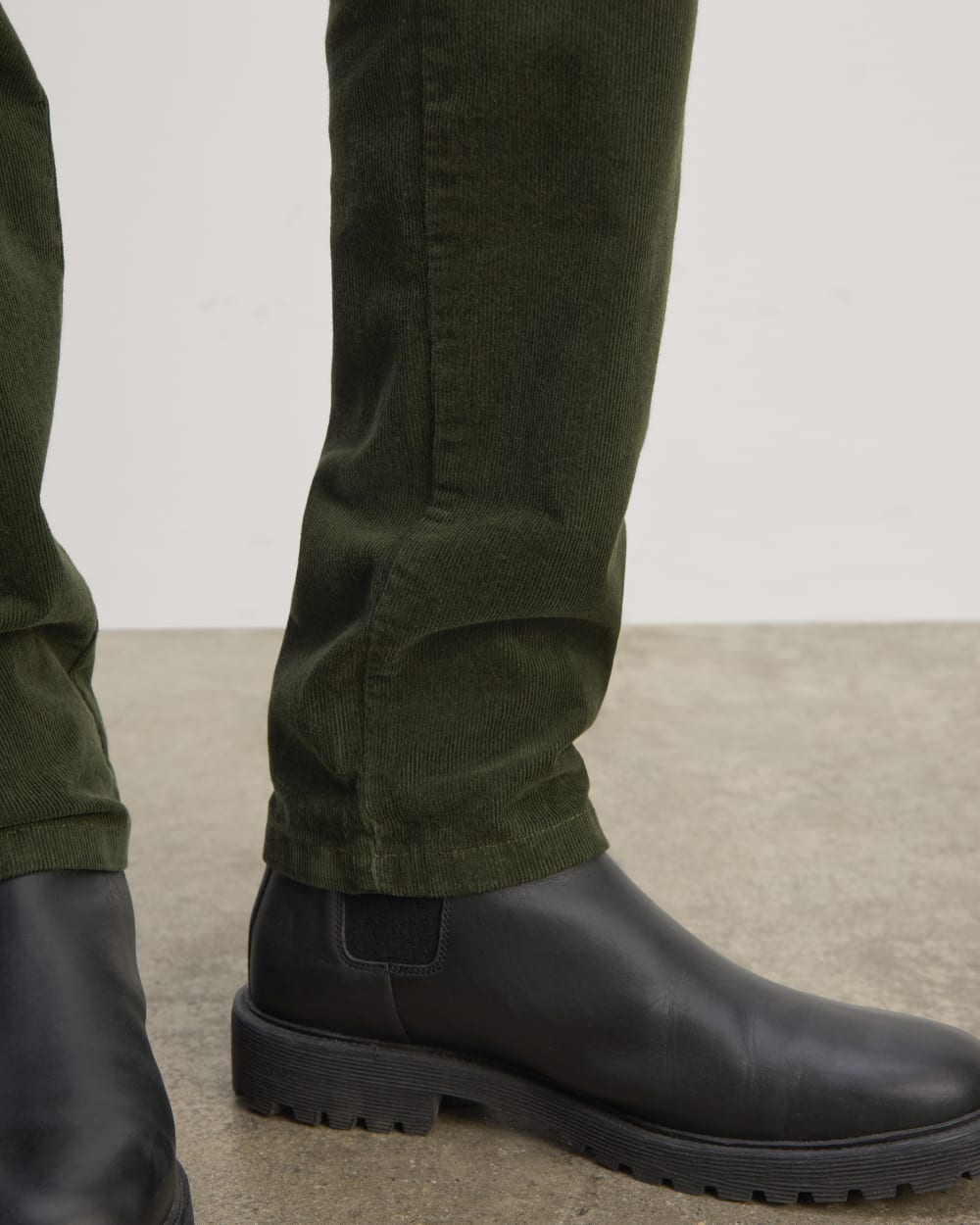 mens-straight-pant-corduroy-dark-forest