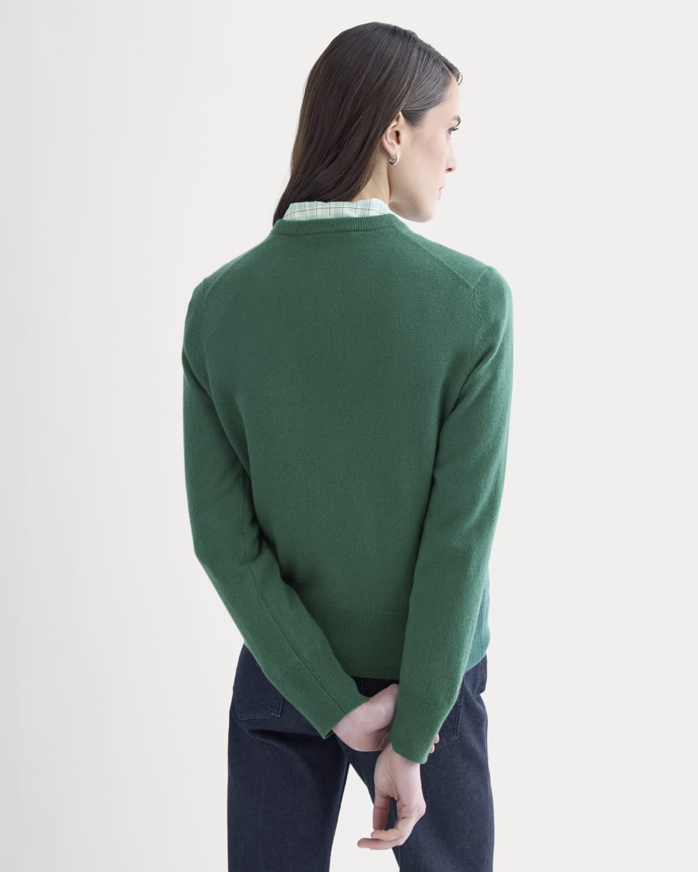 womens-cashmere-slim-crew-sweater-hunter-green