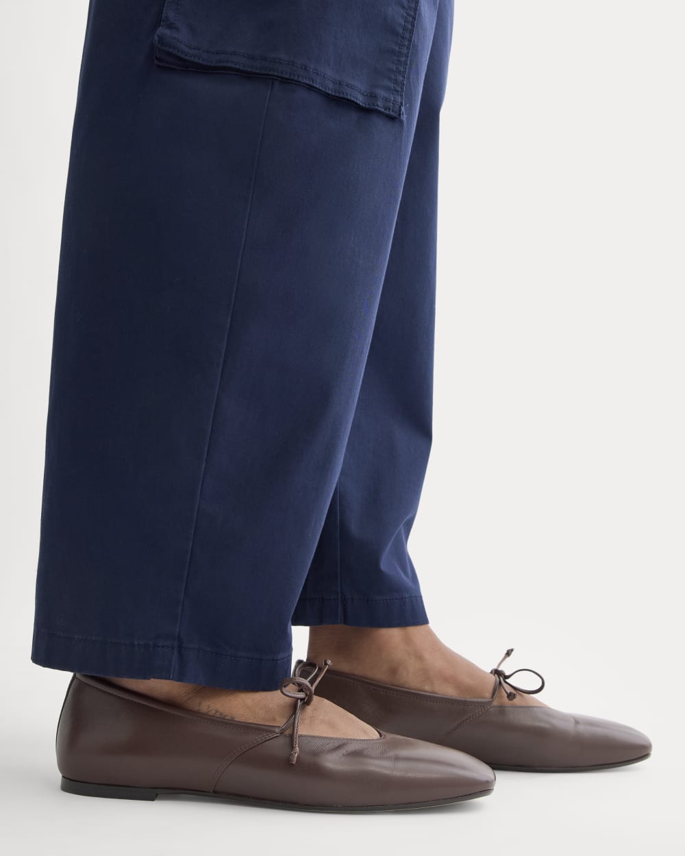 Leather Keyhole Flat | Black