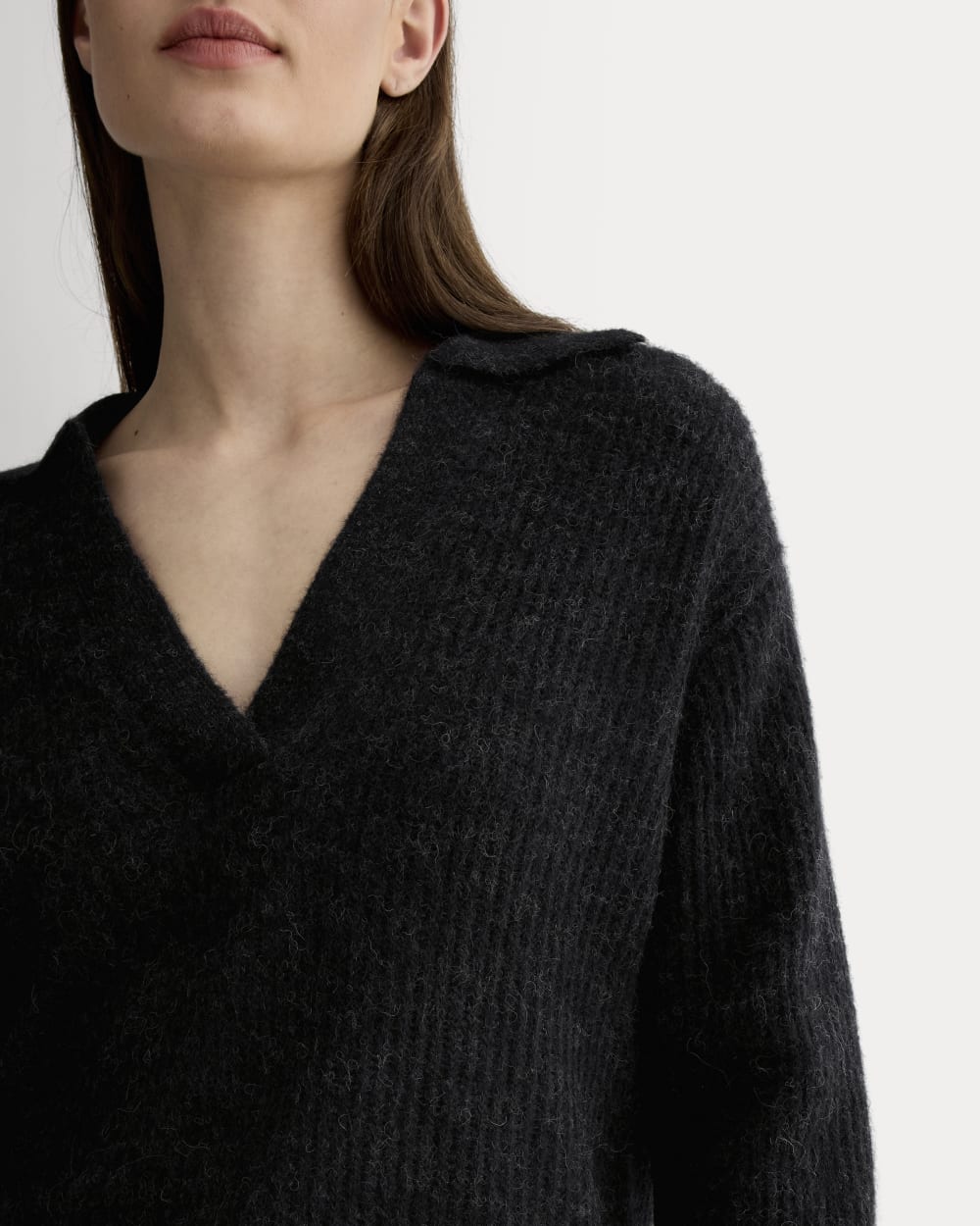 The Oversized Polo in Alpaca | Heathered Black – Everlane